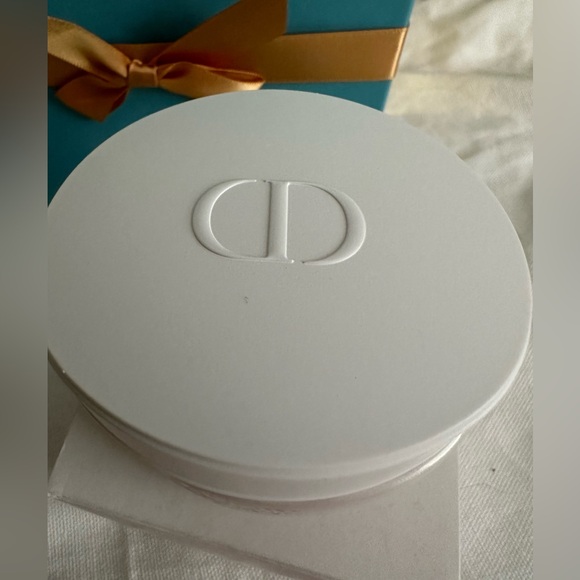 DIORSNOW ESSENCE OF LIGHT LOCK & REFLECT CREME - Picture 3 of 3